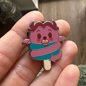 Authentic Disney Munchlings Series 3 (Green Pouch) - Pain Pin